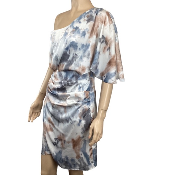 Vestique One Shoulder Satin Asymmetrical Dress‎ Size Medium NWT Faux Wrap Mini - Picture 2 of 8